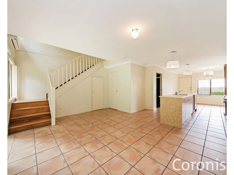 2/10 Crawford Avenue, Stafford QLD 4053