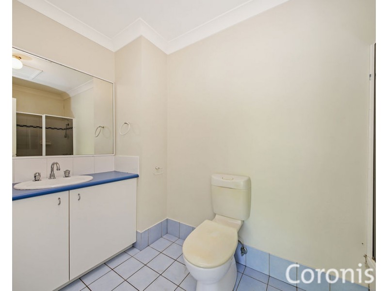 2/10 Crawford Avenue, Stafford QLD 4053