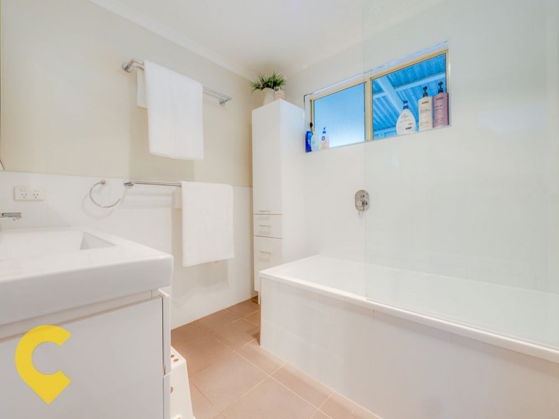 18 Wullun Place, Narangba QLD 4504