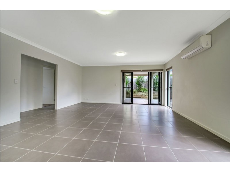 28 MacDonald Place, Carseldine QLD 4034