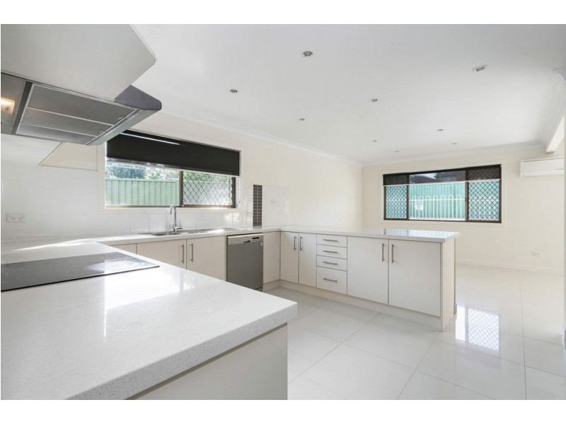 4 Covey Street, Chermside West QLD 4032