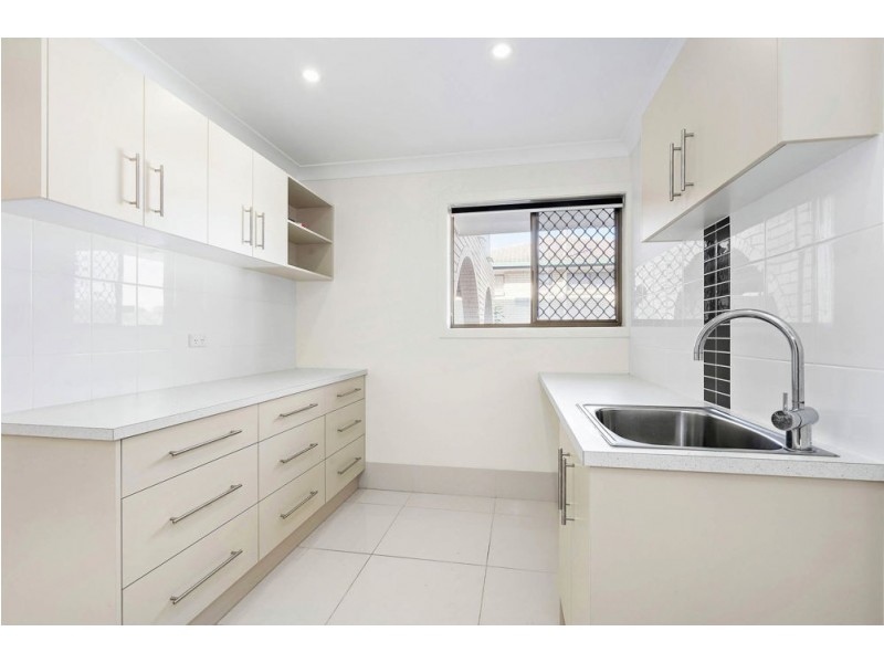 4 Covey Street, Chermside West QLD 4032