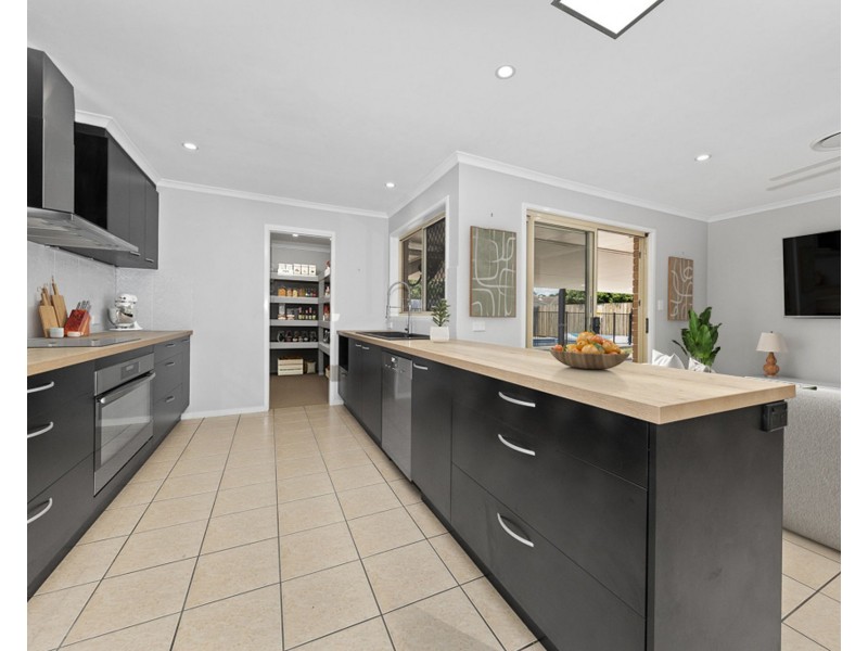 10 Pine Valley Drive, Joyner QLD 4500