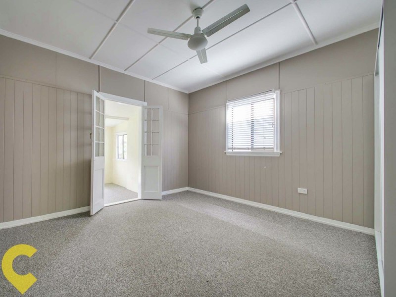 31 Arundal Street, Brighton QLD 4017