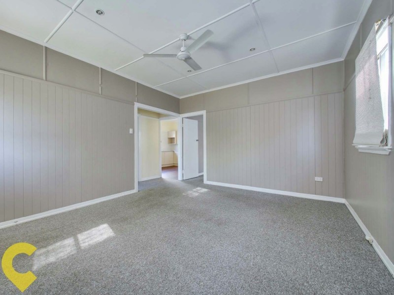 31 Arundal Street, Brighton QLD 4017
