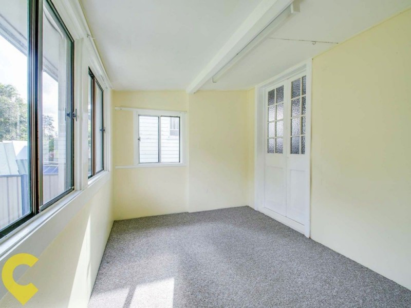 31 Arundal Street, Brighton QLD 4017