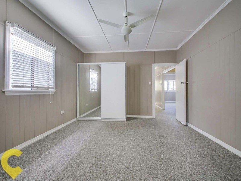 31 Arundal Street, Brighton QLD 4017