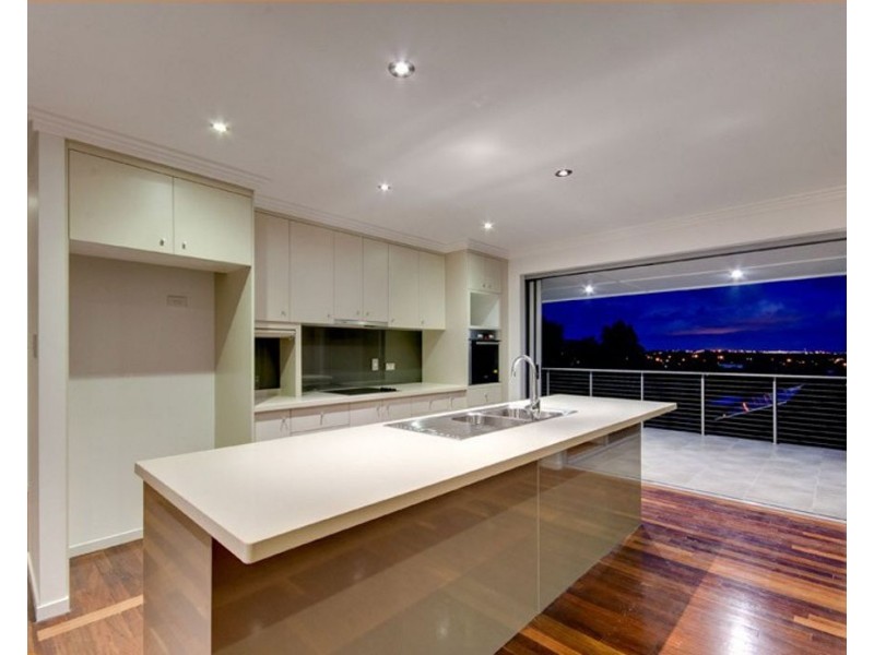 37 Gilmour Street, Chermside West QLD 4032