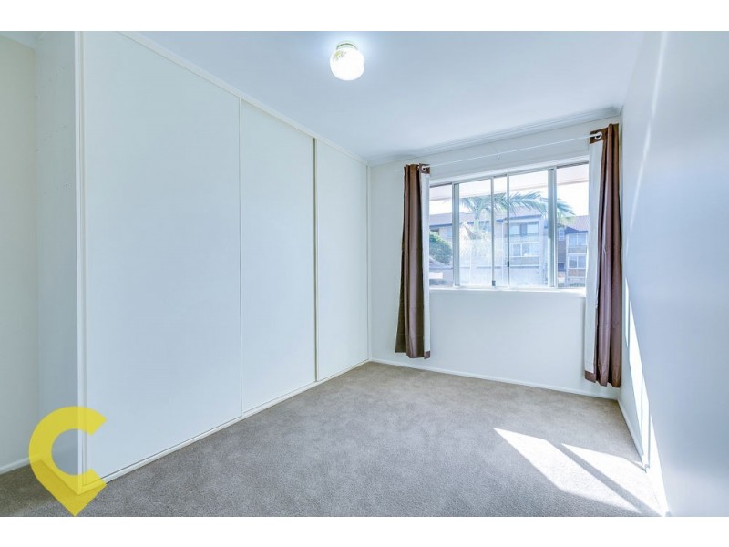 79 Curwen Terrace, Chermside QLD 4032