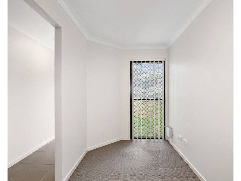 26 Duporth Crescent, Dakabin QLD 4503