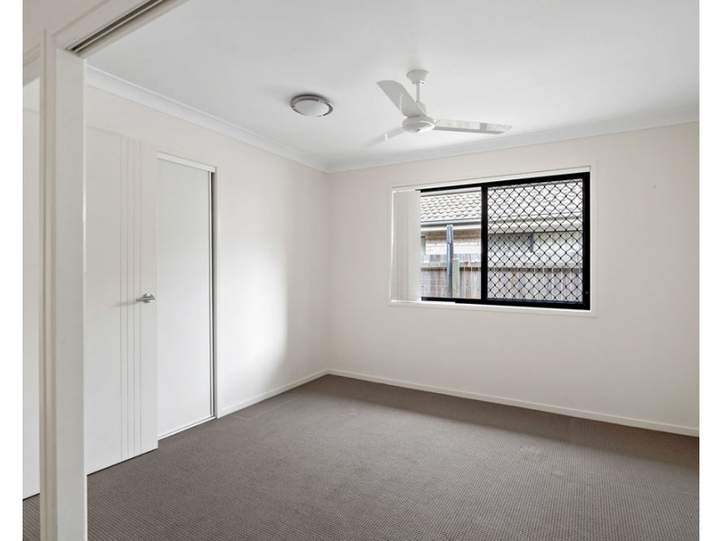 26 Duporth Crescent, Dakabin QLD 4503