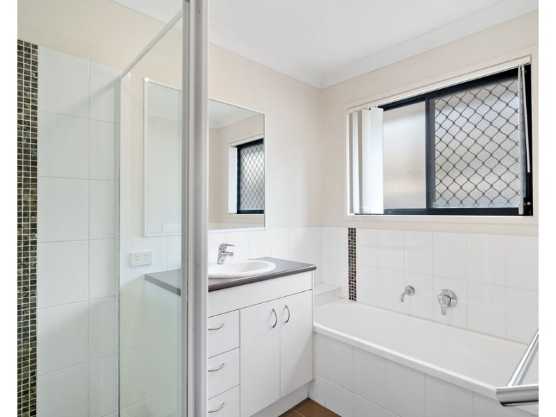 26 Duporth Crescent, Dakabin QLD 4503