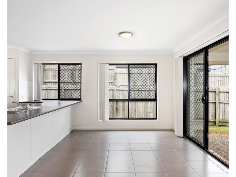 26 Duporth Crescent, Dakabin QLD 4503