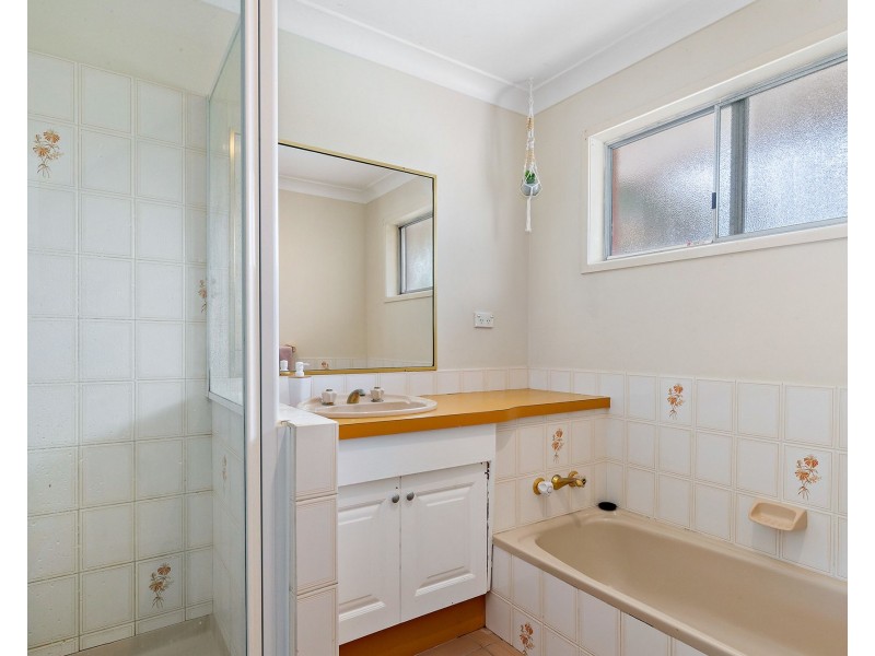 1 Arran Court, Strathpine QLD 4500
