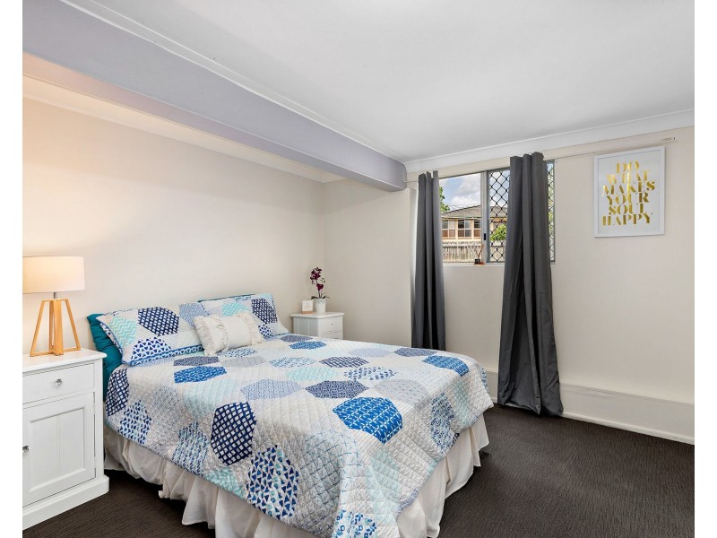 1 Arran Court, Strathpine QLD 4500