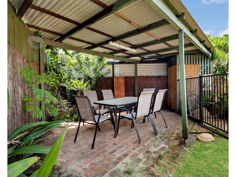 1 Arran Court, Strathpine QLD 4500