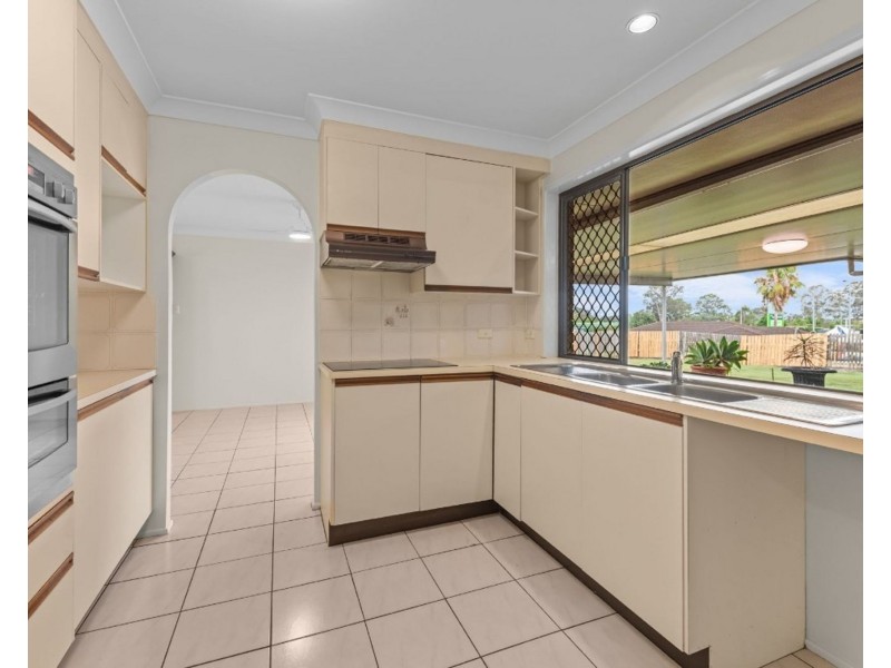27 Appledore Street, Bracken Ridge QLD 4017