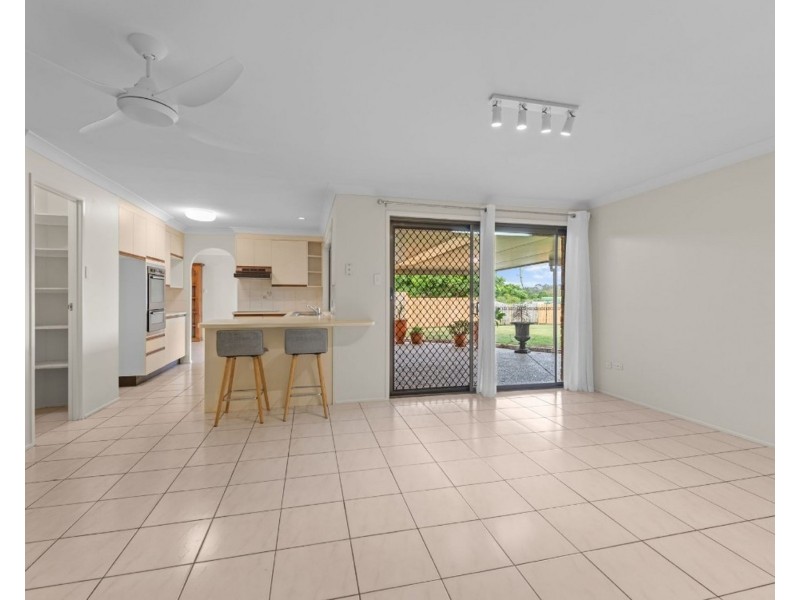 27 Appledore Street, Bracken Ridge QLD 4017