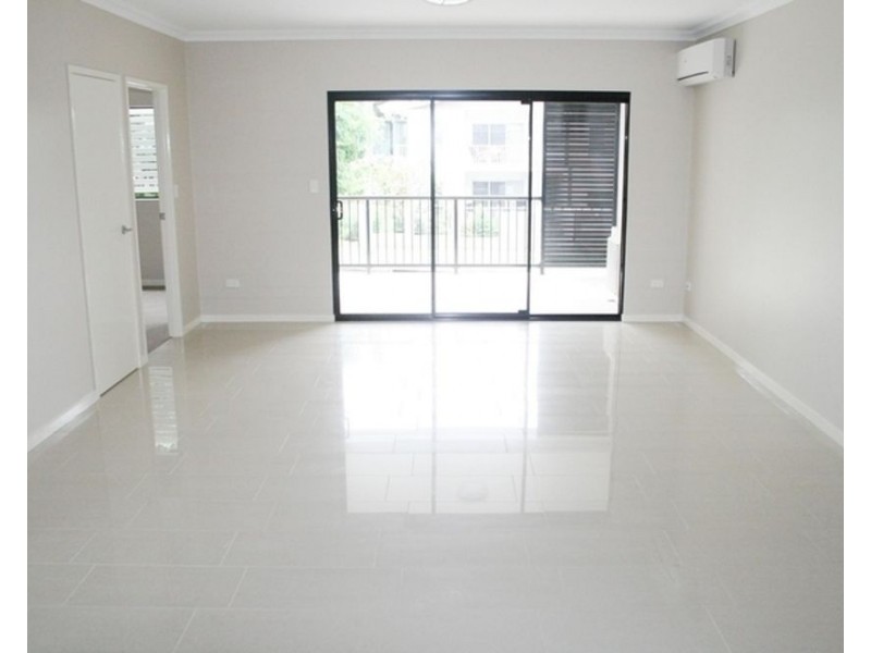 2/23 Pioneer Street, Zillmere QLD 4034