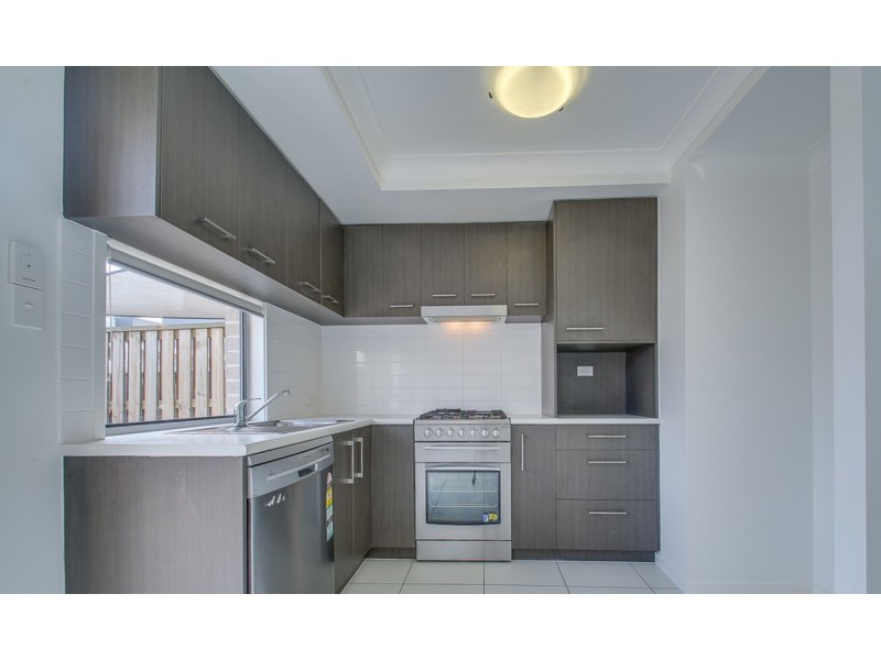 16 Conimbla Street, Fitzgibbon QLD 4018