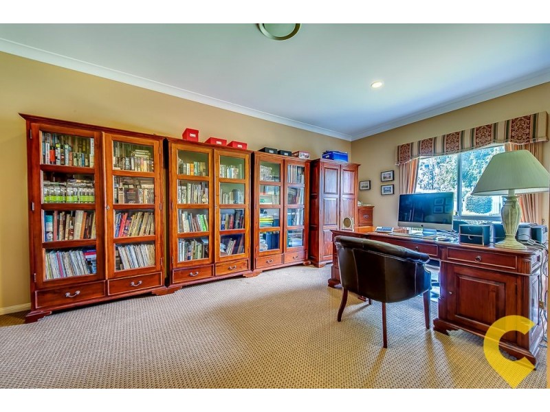 1 Palmetto Place, Bridgeman Downs QLD 4035