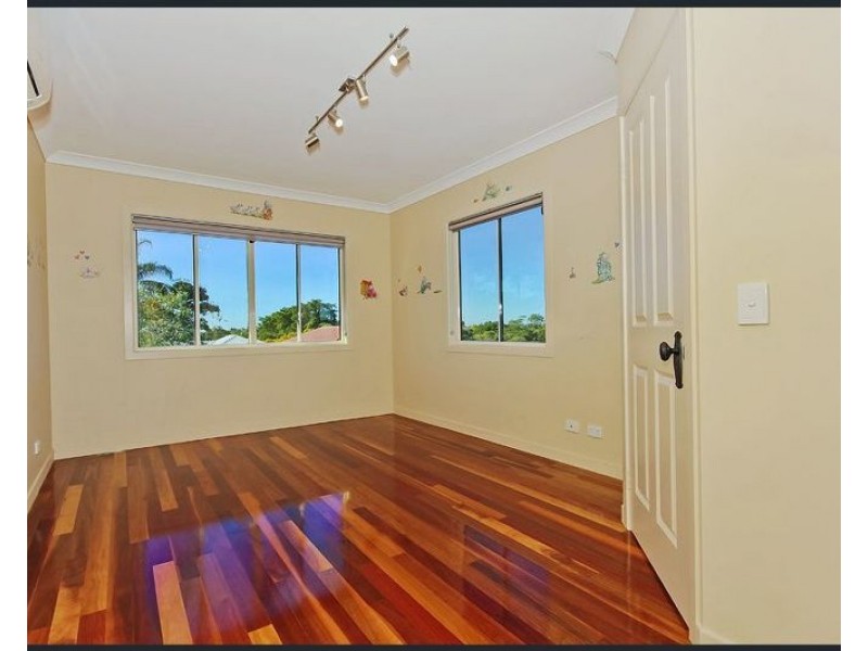42 Taabinga Street, Wavell Heights QLD 4012