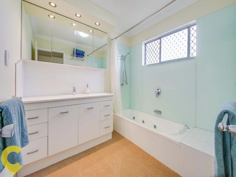 10 Aspleybank Street, Aspley QLD 4034