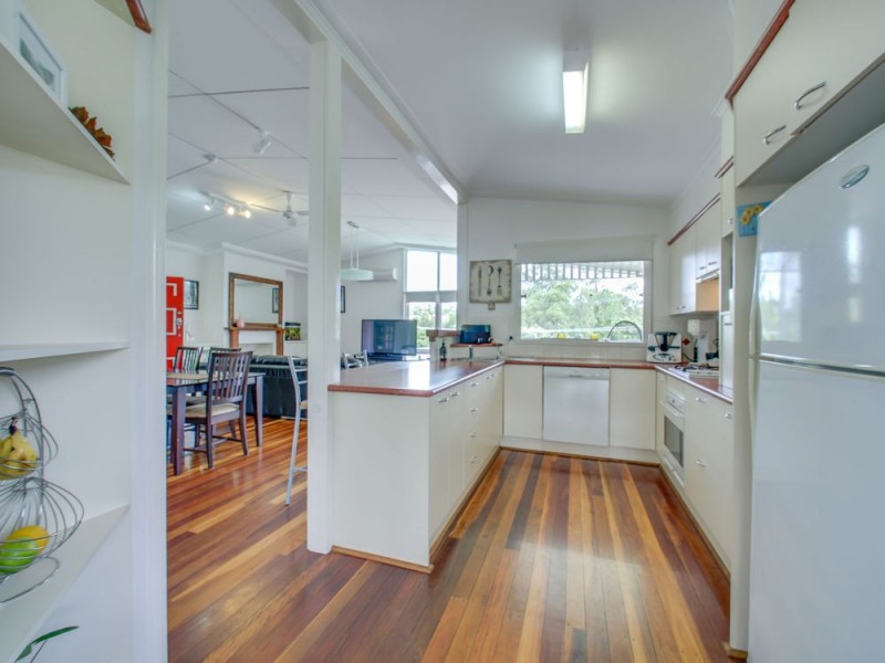 9 Lomatta Street, The Gap QLD 4061