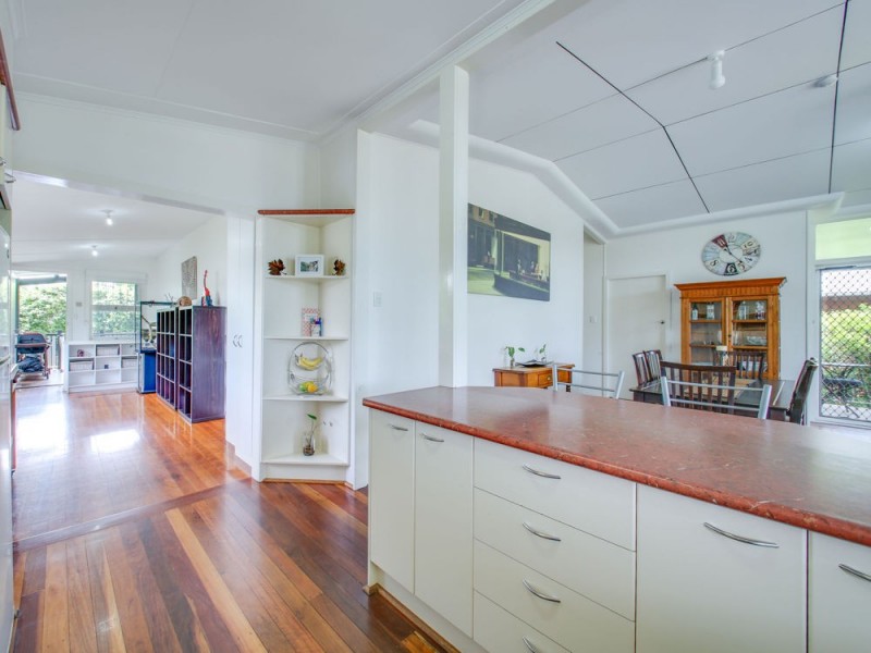 9 Lomatta Street, The Gap QLD 4061