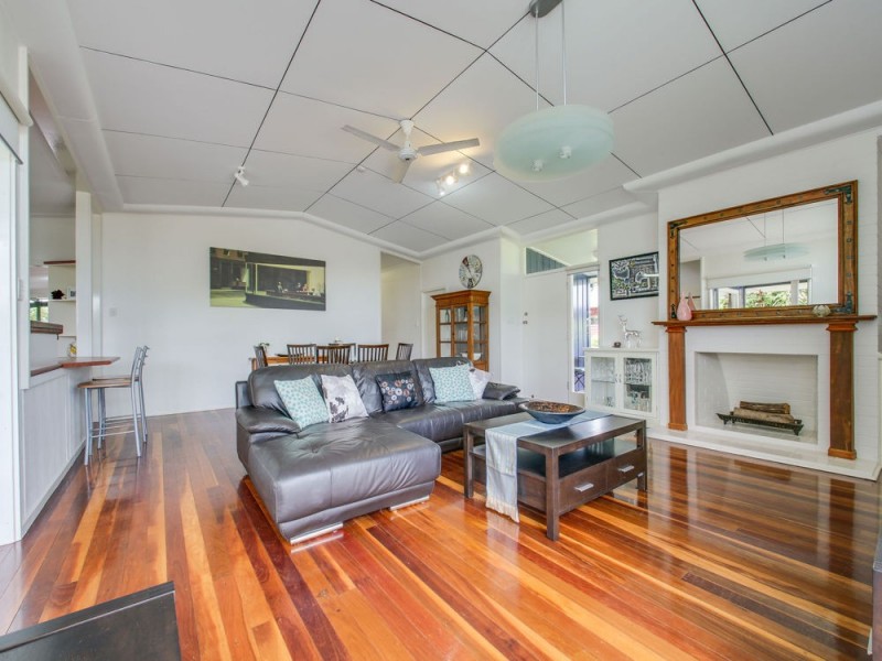 9 Lomatta Street, The Gap QLD 4061