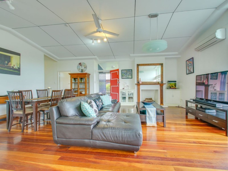 9 Lomatta Street, The Gap QLD 4061