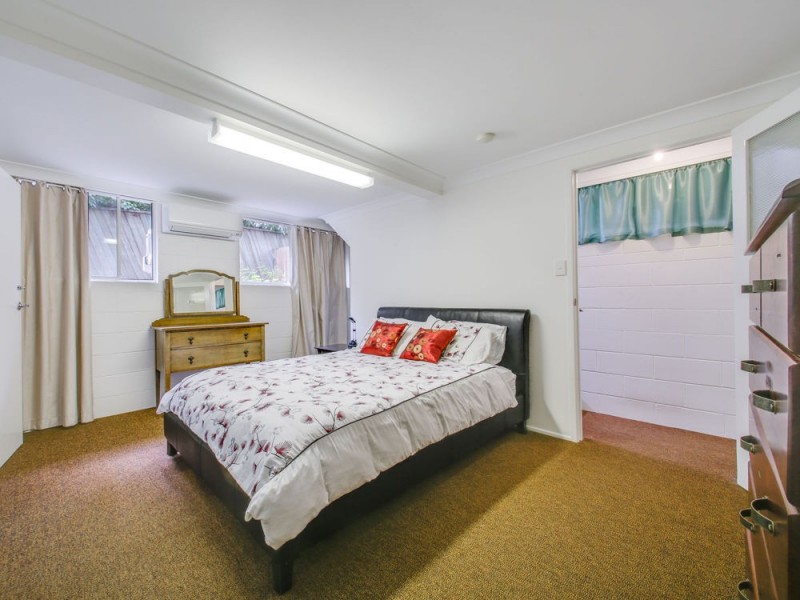 9 Lomatta Street, The Gap QLD 4061