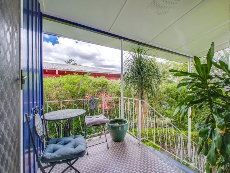 9 Lomatta Street, The Gap QLD 4061