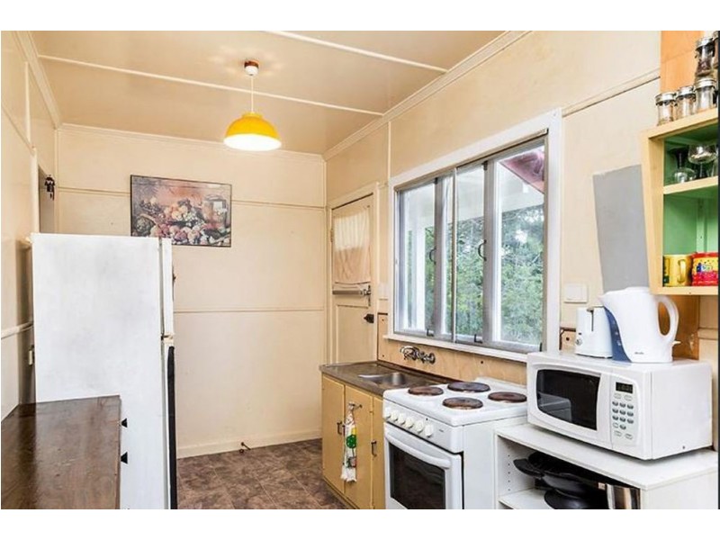 41 Basnett Street, Chermside West QLD 4032