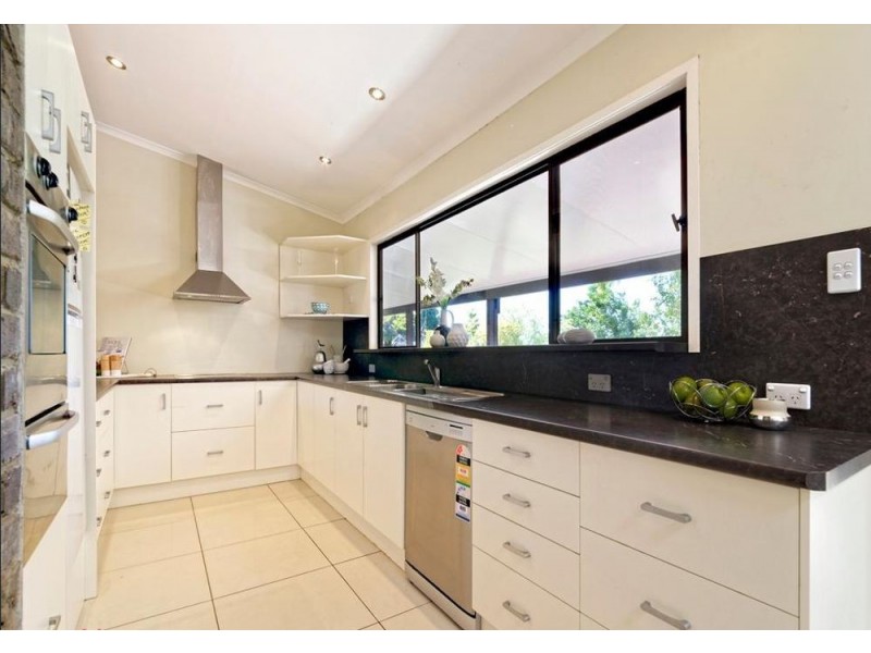 8 Dimboola Street, Bridgeman Downs QLD 4035