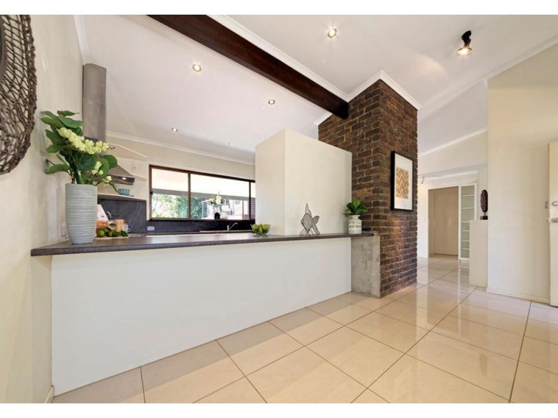 8 Dimboola Street, Bridgeman Downs QLD 4035