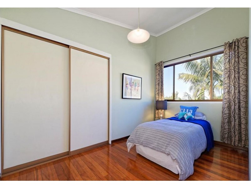 8 Dimboola Street, Bridgeman Downs QLD 4035
