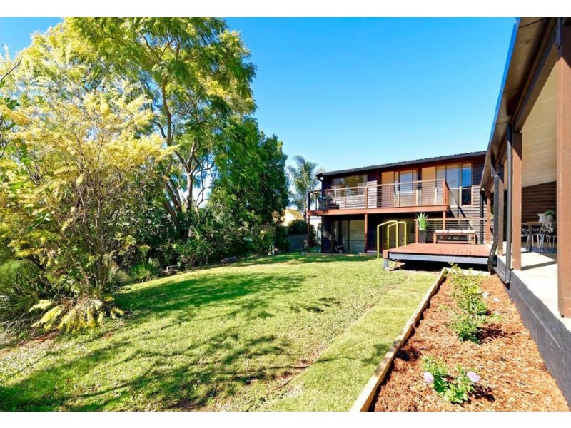 8 Dimboola Street, Bridgeman Downs QLD 4035