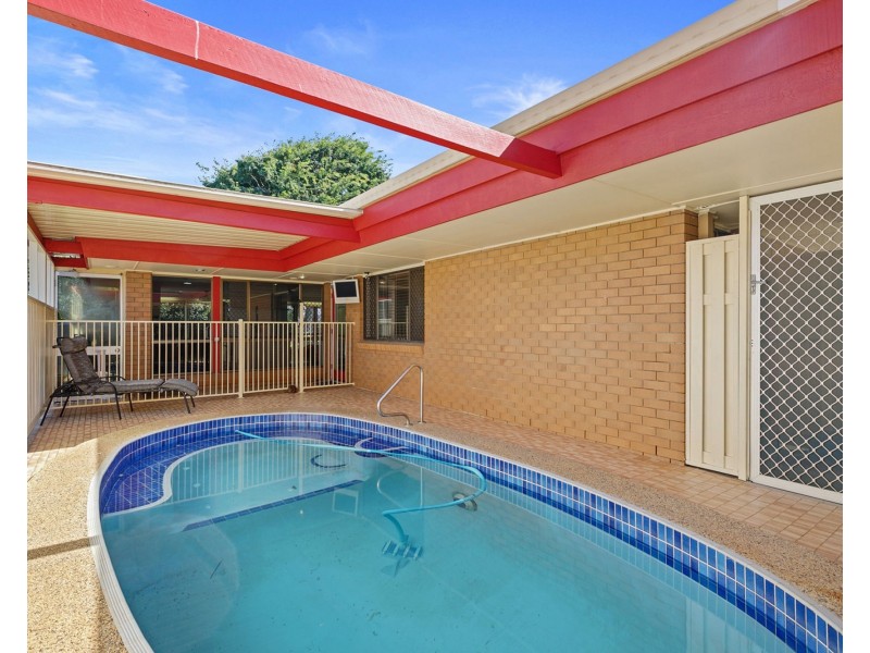 27 McCallum Street, Carseldine QLD 4034