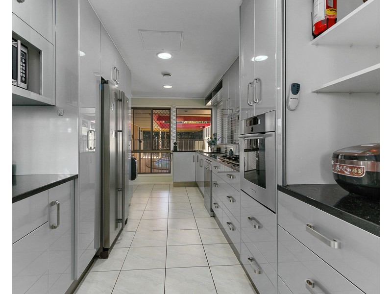 27 McCallum Street, Carseldine QLD 4034