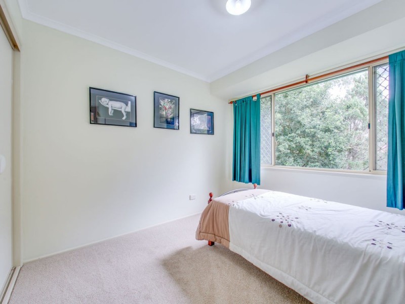 3 Manchester Court, Eatons Hill QLD 4037