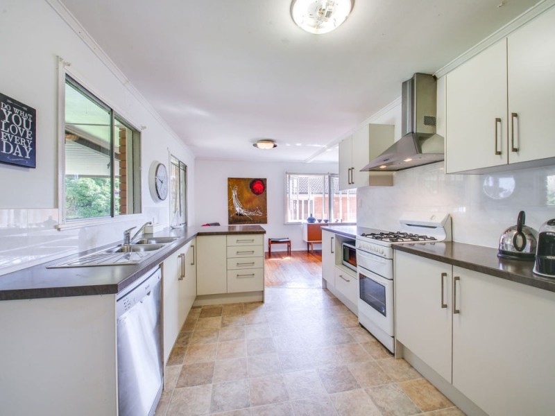 18 Frankit Street, Wavell Heights QLD 4012