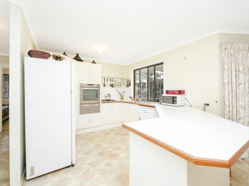 8 Daffodil Close, Zillmere QLD 4034