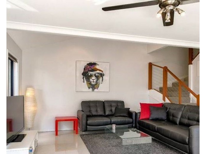 1/64 Vernon Street, Nundah QLD 4012