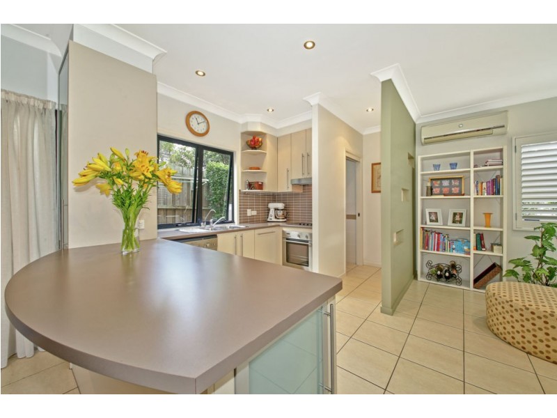 39 Curwen Terrace, Chermside QLD 4032