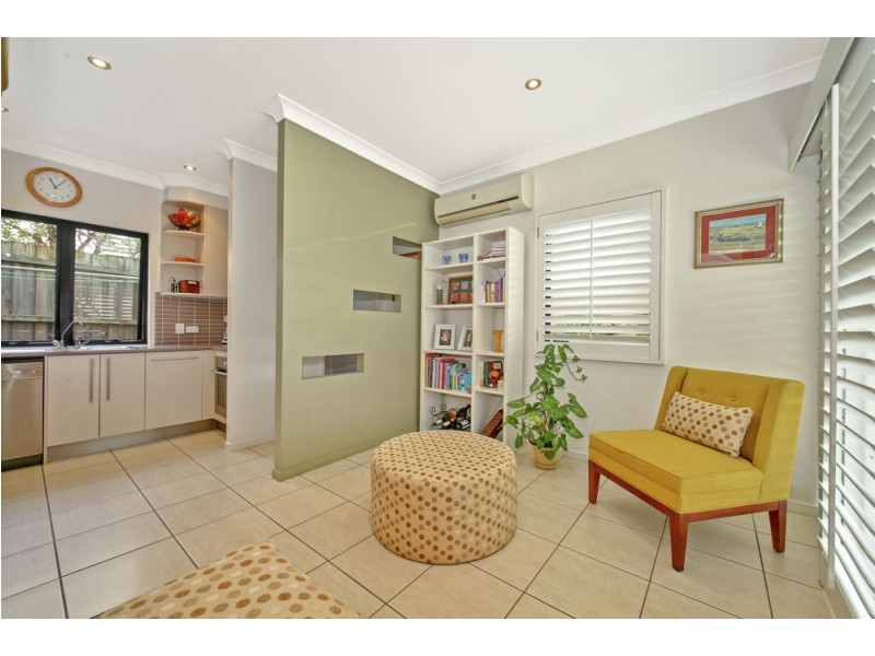 39 Curwen Terrace, Chermside QLD 4032