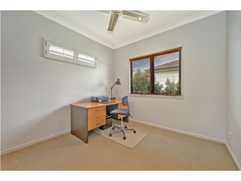 39 Curwen Terrace, Chermside QLD 4032