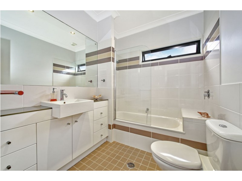 39 Curwen Terrace, Chermside QLD 4032