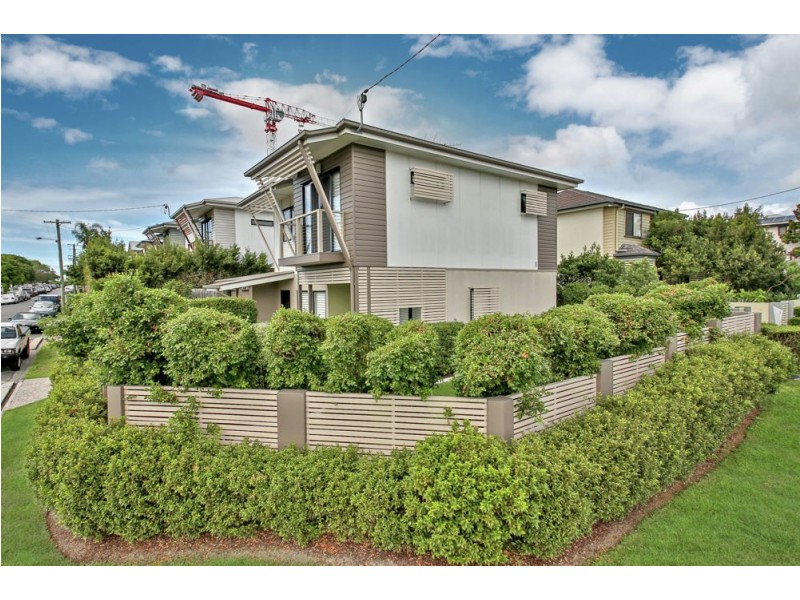 39 Curwen Terrace, Chermside QLD 4032