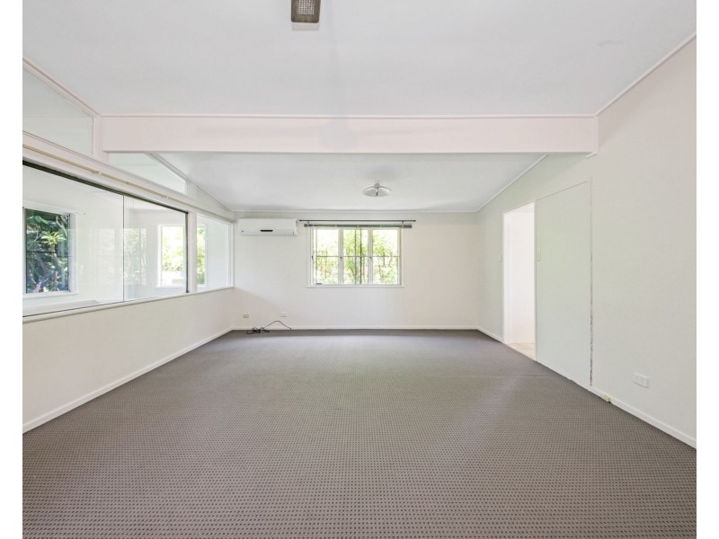 9 Backford Street, Chermside West QLD 4032